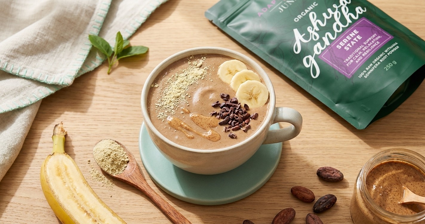 Ashwagandha smoothie with banana and a Junai Ashwagandha pouch